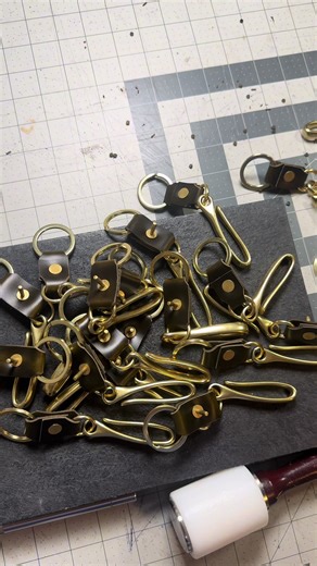 A quick view of the two handed assembly line