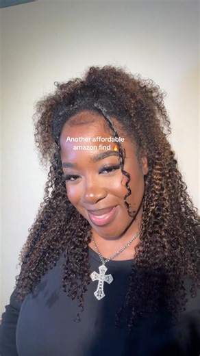Another affordable half wig from @curlymeamazon link in bio 🔗 #halfwig #kinkycurlywig #ombrewig #curlymeamazon