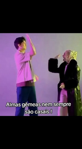 Almas Gêmeas: Amizade Além do Amor