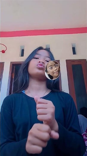 yg mau tutuoial bikin foto yg ada di video itu klik like nanti kalo sudah 50 atau30 aku spill