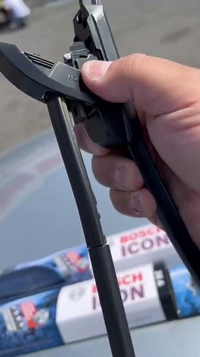 How to change remove replace wiper blades Honda Accord Bosch icon wiper blade installation