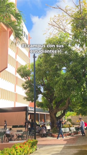 Centro de Tecnología y Educación Permanente (TEP) on Instagram: "¡Feliz inicio de ciclo! ✨ 🏫El campus se transforma cuando ustedes regresan. Hoy abrimos las puertas a nuevas experiencias, aprendizajes y encuentros. Volver a coincidir, compartir y aprender juntos siempre es motivo de alegría. Les deseamos un inicio lleno de energía, enfoque y éxitos. 💪🎯 #tep #pucmm #iniciodeclases #teppucmm #vidauniversitaria"