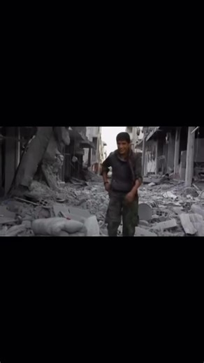 Bütün devletler tarafından adeta üç maymunu oynayarak görmezden gelinen tek Halk’tır Kürt halkı…! Kuzey Kürdistan (Türkiye) \t•\tŞeyh Said İsyanı ve Sonrası (1925) \t•\tCumhuriyet’in ilk yıllarında çıkan ayaklanma sonrası Diyarbakır ve çevresinde binlerce kişi idam veya infaz edildi; köyler yakıldı. \t•\tAğrı/Ararat Direnişi (1926–1930) \t•\tAğrı Dağı eteklerindeki isyan sert biçimde bastırıldı; geniş çaplı sürgün ve toplu öldürmeler yaşandı. \t•\tDersim Katliamı (1937–1938) \t•\tTunceli/Dersim’