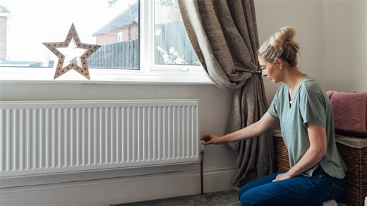 The free 2-second 'tucking' hack that heats your home twice as fast this winter