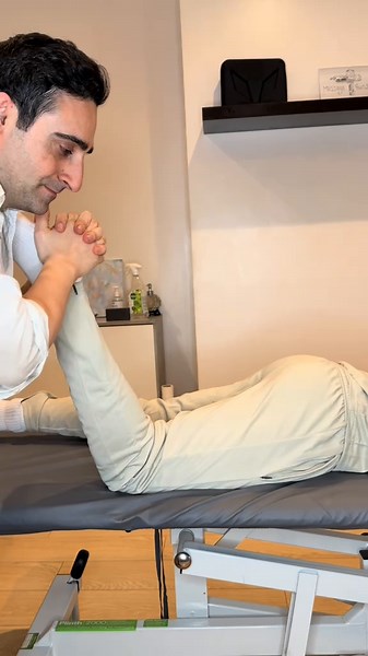 Satisfying Foot Cracking ASMR Experience