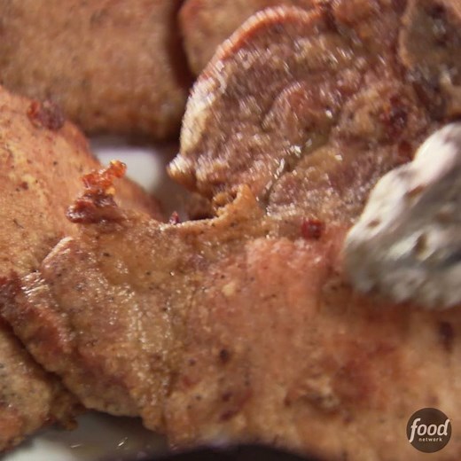 Recipe of the Day: The Pioneer Woman - Ree Drummond's Pan-Fried Pork Chops Save this recipe: http://www.foodtv.com/5tnmg. | Food Network