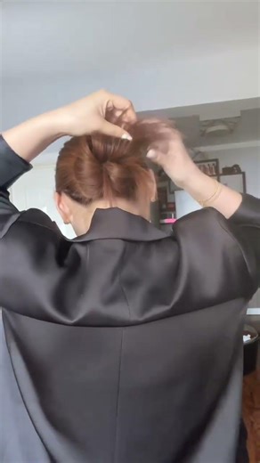 Quick & Stylish Office Hairstyles for Busy Gals