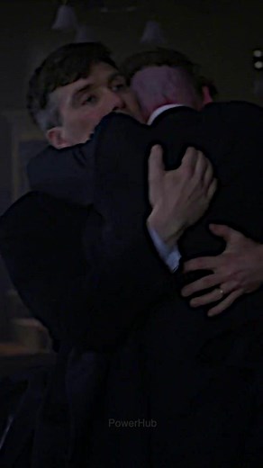 Tommy hugs Arthur 🔥🥺 | Peaky Blinders season 6 #peakyblinders #peakyblindersedits #peakyblindertiktok #tommyshelby #thomasshelby