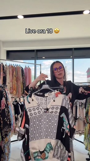 Live ora 18: Compleuri și Rochii Fashion