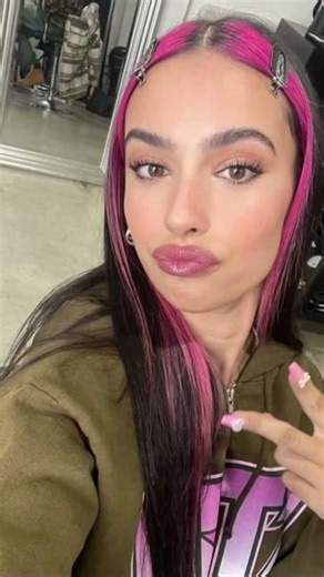 The cast for￼ descendants the rise of red ￼ and one character from descendants wicked Wonderland