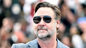 Russell Crowe Is Holding A 'Divorce Auction' Of Over 200 Items Including Key Items From 'Gladiator'