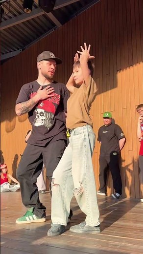 Funny dance battle freestyle