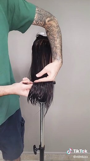 Blunt Haircut Tutorial: Learn How to Cut a Blunt Cut at Home