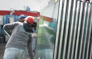 Here's how double glazing units are made in a factory