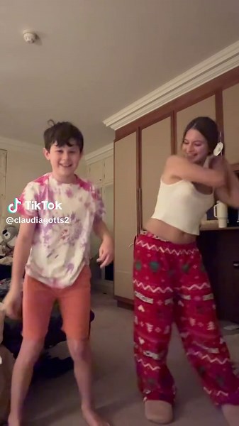 Break your legs 🤪😝 #fyp #guscontent