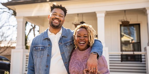 Monogamy Isn't A One-Size-Fits-All Relationship Style (Though It May Seem Like It)