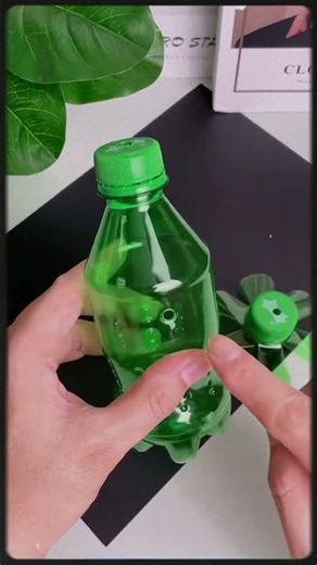 DIY Bottle Fan | How to Make a Hand-Powered Fan Using a Plastic Bottle"