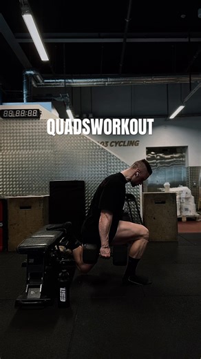 QUADS #quads #legday #shredded #bodybuilding #fitnessmotivation #shorts #trending #viral #youtube