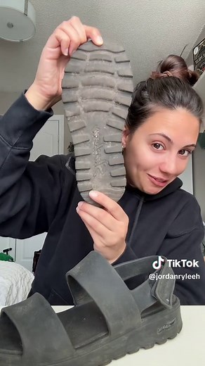 Best Travel Shoes for Backpacking Adventures