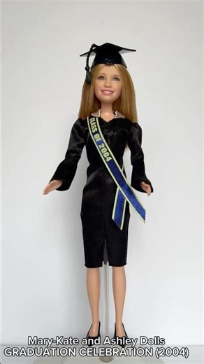 Mary-Kate and Ashley Dolls: GRADUATION CELEBRATION (2004)
