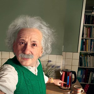 With a smart meter display, you can keep an eye on how much energy you’re using and what it’s costing you daily, weekly or monthly. Now that’s smart. Get a smart meter. | Smart meters