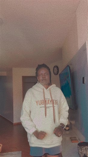 Videos de Liera Phillip (@liera.phillip) con “Madiing Bor - Bob Dizzy SK”