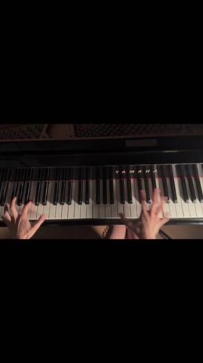 君とならどんな朝も夜も夕方だって笑い合って生きていけるんじゃないかと思うんだよ。 花束/backnumberを姉に10分で弾かせてみた！ grateful yesterdays tour 2026行った人いるかな！？最高だったね😀 #piano #ピアノ #backnumber #花束 #バックナンバー