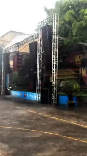 2.8K views · 38 reactions | Even in torrential rain and strong winds,...