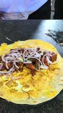 INSANE Kolkata Street Food 😱, Chicken Egg Kathi Roll - Watching the Master at Work! 🤤😍 #ChickenRoll