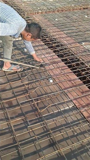 छत में चेयर बार कैसे लगाएं ||civil engineering 😳🥹|| #steel #vlog #heavycivil #tmt #officalvideo #lol