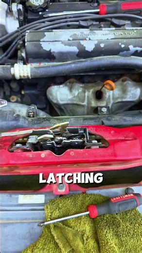 grill comparison and hood latch problems #crv #rd1 #honda