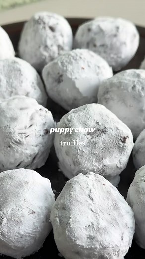 Whether you call it puppy chow or muddy buddies, these easy, no bake truffles are sure to impress this holiday season! ✨ Subscribe to my website through the link in my bio to access all my recipes, including this one! ❤️ #puppychow #muddybuddies #truffles #nobakedessert #easyrecipes #holidayrecipes