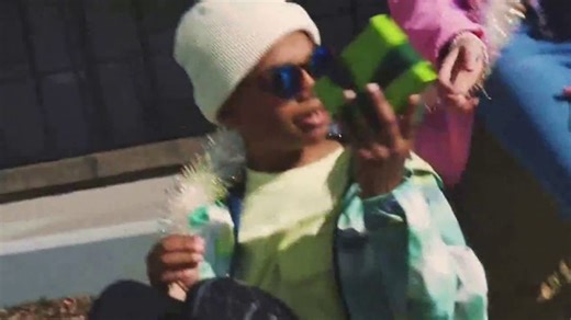 Crocs, Inc. TV Spot, 'Regalos'