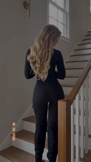 the bodysuit for literally any occasion 💅🏽 comment “shop” and i’ll send the link to you! | jombo_imkt