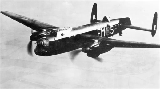 The bomber Britain built wrong before it built the Lancaster