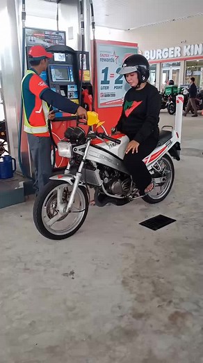 Yamaha TZR 125: Perbandingan dan Ulasan