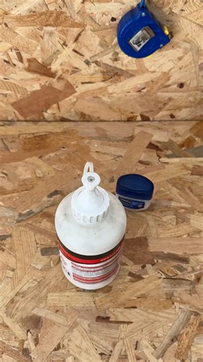 Vaseline hack for sticky lids | Animals Lovers