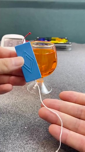 Funny magic show, do you understand the magic