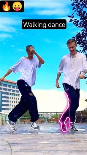 walking dance 🥵🔥 High speed dance 🎶 tuzelity shuffle 🔥🥵#shorts #tuzelity #shuffledance #walkingdance