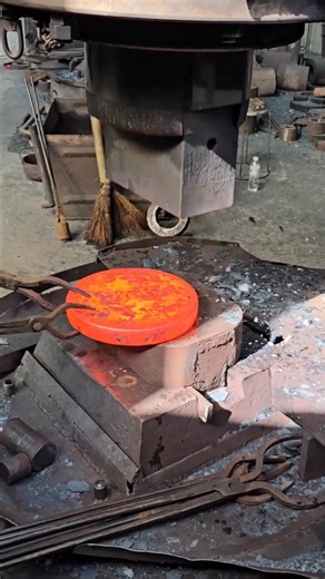 Reconstructing the ancient iron _smelting techniques #fallllnlovewithtraditionlaculture | Pablo escobar