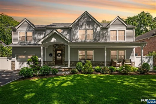 61 Ferndale Rd, Paramus, NJ 07652 - MLS 25017356 - Coldwell Banker