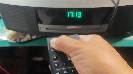 Bose妙音音响一开机显示please wait没办法正常工作维修