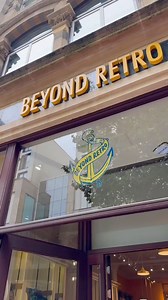 Nothing says autumn like cozy sweaters, crisp air, and some vintage shopping 🍂✨ Stop by Beyond Retro this weekend for your vintage fall fix— refresh your wardrobe with staple leather, knits and wooly scarves 🍁 Shop our October drop in-store and online now⚓️✨ | Official Beyond Retro UK
