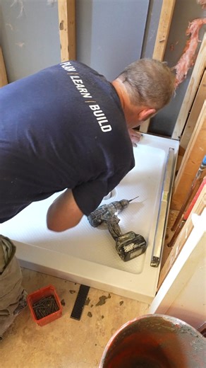 ✨3 Day Tile Shower✨ www.bathroomremodelingteacher.com #diy #tile #shower #bathroomremodel #bathroomremodelingteacher | Bathroom Remodeling Teacher