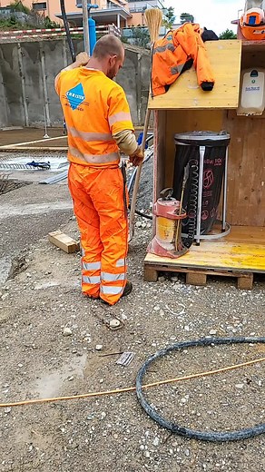 Concrete Pumping Techniques by Experienced Construction Worker