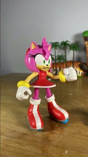 Amy makes Sonic Cry