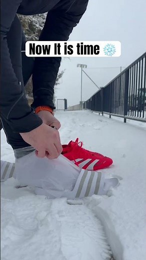 Winter time is here ❄️⚽️ #howto #footballer