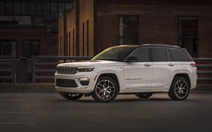 2022 Jeep Grand Cherokee is All Jazzed Up and Electrified