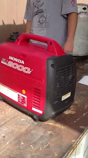 Honda EU2000i Generator.