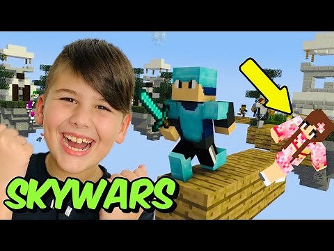 TO NOOBAKI ΔΕΝ ΞΕΡΕΙ ΚΑΘΟΛΟΥ ΝΑ ΠΑΙΖΕΙ SKYWARS MINECRAFT FAMOUS GAMES ‪@LetsPlayKristina‬